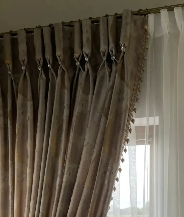 goblet curtain
